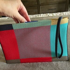 Rothy's 🦄RARE🦄!! Bright Big Check Essential Pouch!!Excellent condition